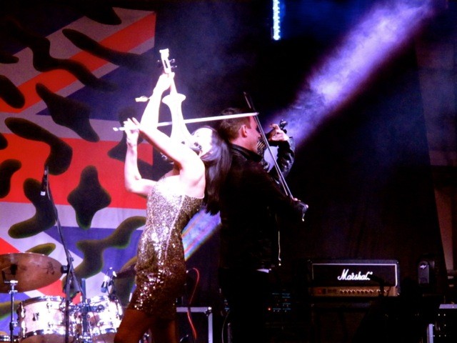linzi stoppard and fuse string duo live entertainment silverstone grand prix