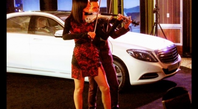 Electric Violinist Linzi Stoppard Launches new Mercedes S500